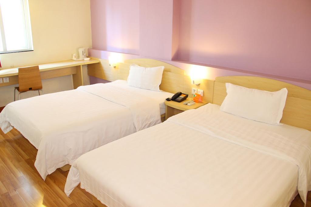 7Days Inn Dalian Gangwan Square Station Port Habitación foto