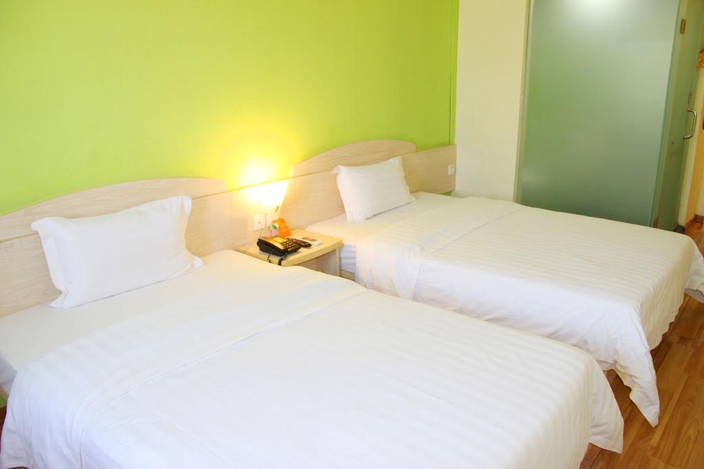 7Days Inn Dalian Gangwan Square Station Port Habitación foto